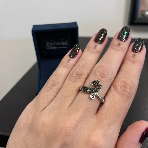 Disney Enchanted Collection Ring - Picture 4 of 5